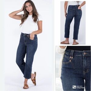 Judy Blue stage high-rise Straight Leg cropped jeans